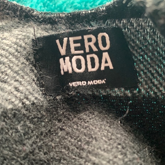 Plaid, Wool Blanket Scarf - Picture 4 of 7